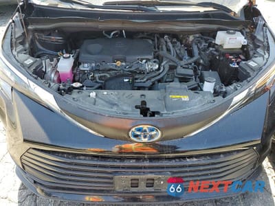 Zdjęcie 12 z 13 samochodu: 2025 TOYOTA SIENNA LE VIN:5TDKRKEC2SS240227 - miniatura