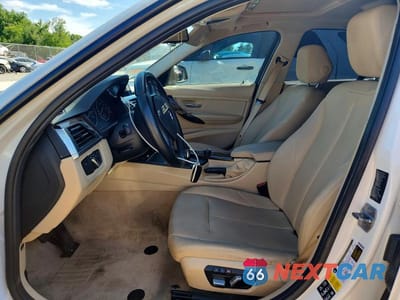 Zdjęcie 7 z 13 samochodu: 2016 BMW 320 XI VIN:WBA8A3C58GK688351 - miniatura