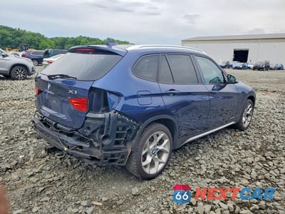 Trzecie zdjęcie samochodu z tyłu: 2015 BMW X1 SDRIVE28I VIN:WBAVM1C53FV316802 - miniatura
