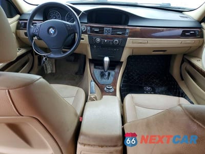 Zdjęcie 8 z 12 samochodu: 2011 BMW 328 XI VIN:WBAPK7C5XBA820895 - miniatura
