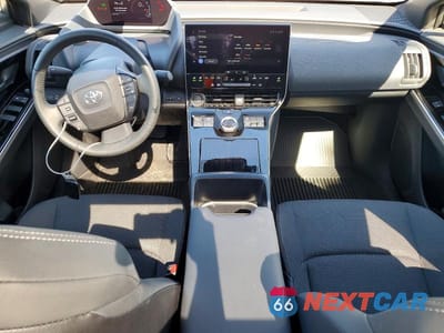 Zdjęcie 8 z 12 samochodu: 2025 TOYOTA BZ4X XLE VIN:JTMABACA0SA091552 - miniatura