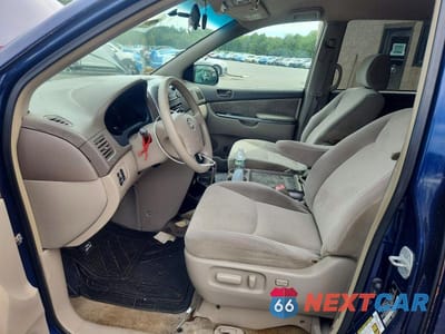 Zdjęcie 7 z 12 samochodu: 2007 TOYOTA SIENNA LE 8-PASSENGER VIN:5TDZK23C27S097082 - miniatura