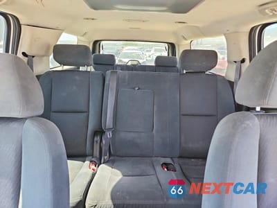 Zdjęcie 10 z 13 samochodu: 2009 CHEVROLET SUBURBAN K1500 LS VIN:1GNFK16399R258142 - miniatura