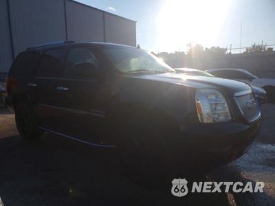 Czwarte zdjęcie samochodu z boku: 2009 GMC YUKON DENALI VIN:1GKFC03209R297234 - miniatura
