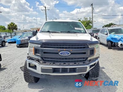 Piąte zdjęcie samochodu w środku: 2018 FORD F150 SUPERCREW VIN:1FTEW1EP0JKC72523 - miniatura