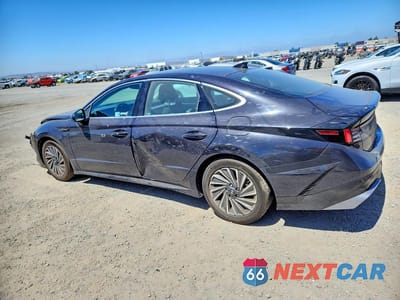 Drugie zdjęcie samochodu z przodu: 2025 HYUNDAI SONATA HYBRID SEL VIN:KMHL34JJ8SA117532 - miniatura