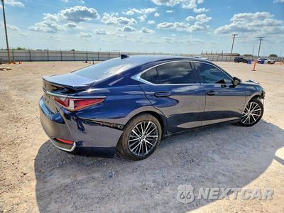 Trzecie zdjęcie samochodu z tyłu: 2025 LEXUS ES 300H BASE VIN:58ADA1C15SU067962 - miniatura
