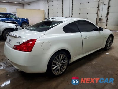 Trzecie zdjęcie samochodu z tyłu: 2014 INFINITI Q60 COUPE BASE VIN:JN1CV6EL3EM130569 - miniatura