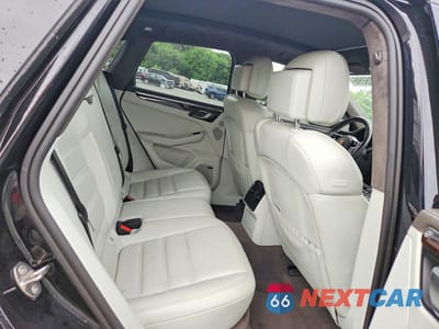 Zdjęcie 11 z 13 samochodu: 2015 PORSCHE MACAN TURBO VIN:WP1AF2A58FLB98180 - miniatura