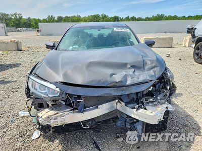 Piąte zdjęcie samochodu w środku: 2017 HONDA CIVIC EX VIN:2HGFC2F77HH556056 - miniatura