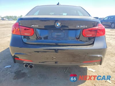 Zdjęcie 6 z 12 samochodu: 2018 BMW 330 XI VIN:WBA8D9G5XJNU66985 - miniatura