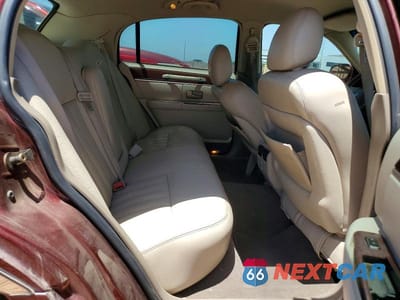 Zdjęcie 10 z 12 samochodu: 2004 LINCOLN TOWN CAR EXECUTIVE VIN:1LNHM81W24Y665929 - miniatura