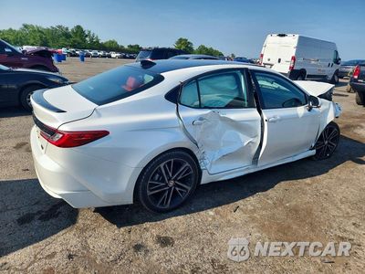 Trzecie zdjęcie samochodu z tyłu: 2025 TOYOTA CAMRY XSE VIN:4T1DBADKXSU529461 - miniatura