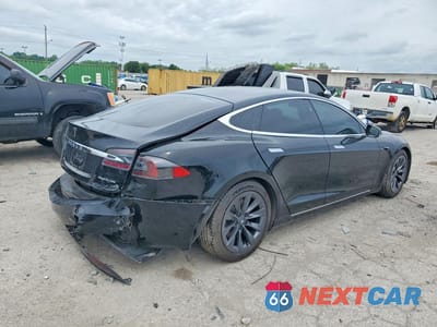 Trzecie zdjęcie samochodu z tyłu: 2020 TESLA MODEL S VIN:5YJSA1E23LF367390 - miniatura