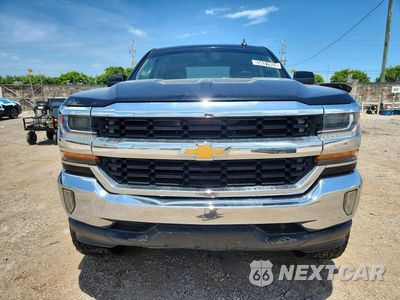 Piąte zdjęcie samochodu w środku: 2017 CHEVROLET SILVERADO C1500 LT VIN:3GCPCREC0HG199569 - miniatura