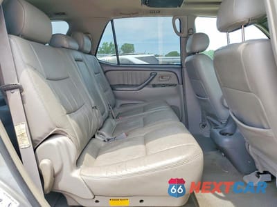 Zdjęcie 11 z 13 samochodu: 2004 TOYOTA SEQUOIA LIMITED VIN:5TDBT48A34S212947 - miniatura