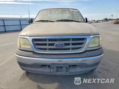 Piąte zdjęcie samochodu w środku: 2002 FORD F150 VIN:1FTRX17292NB05254 - miniatura