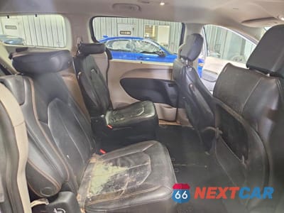 Zdjęcie 11 z 13 samochodu: 2017 CHRYSLER PACIFICA TOURING L VIN:2C4RC1BG3HR539583 - miniatura