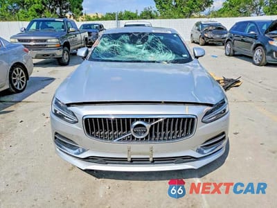 Piąte zdjęcie samochodu w środku: 2017 VOLVO S90 T6 INSCRIPTION VIN:YV1A22ML9H1012789 - miniatura