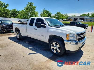 Czwarte zdjęcie samochodu z boku: 2012 CHEVROLET SILVERADO K2500 HEAVY DUTY LT VIN:1GC2KXCG6CZ321979 - miniatura
