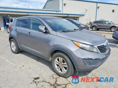 Czwarte zdjęcie samochodu z boku: 2011 KIA SPORTAGE LX VIN:KNDPB3A25B7084739 - miniatura