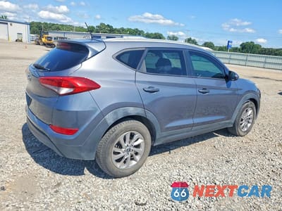 Trzecie zdjęcie samochodu z tyłu: 2016 HYUNDAI TUCSON SE VIN:KM8J33A4XGU114519 - miniatura