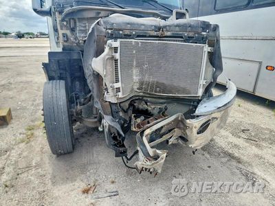 Zdjęcie 17 z 20 samochodu: 2019 INTERNATIONAL RH613 SEMI TRUCK VIN:3HSDXTZN6KN579994 - miniatura