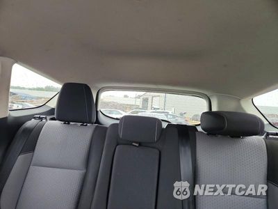 Zdjęcie 10 z 14 samochodu: 2018 FORD ESCAPE SE VIN:1FMCU0GD9JUB85875 - miniatura