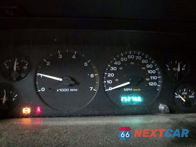 Zdjęcie 9 z 13 samochodu: 2004 JEEP GRAND CHEROKEE LAREDO VIN:1J4GX48S54C427972 - miniatura