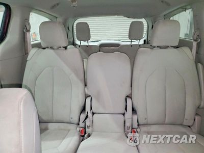 Zdjęcie 10 z 14 samochodu: 2017 CHRYSLER PACIFICA TOURING VIN:2C4RC1DG2HR509049 - miniatura