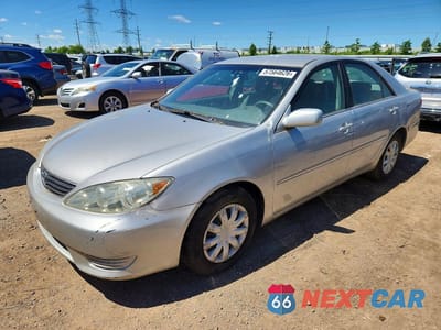 2006 TOYOTA CAMRY 4T1BE30K06U107043 - główne zdjęcie licytacji z USA - miniatura