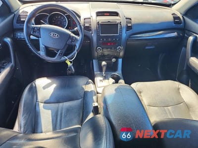 Zdjęcie 8 z 13 samochodu: 2011 KIA SORENTO EX VIN:5XYKUDA25BG179119 - miniatura