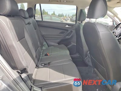 Zdjęcie 11 z 13 samochodu: 2018 VOLKSWAGEN TIGUAN SE VIN:3VV2B7AX9JM076999 - miniatura