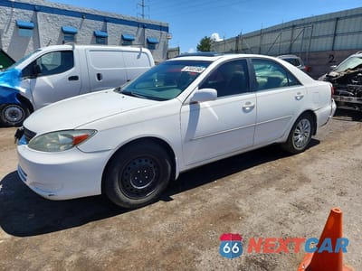 2002 TOYOTA CAMRY XLE 4T1BE32KX2U048882 - główne zdjęcie licytacji z USA - miniatura