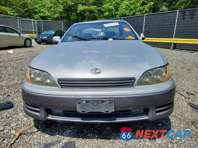 Piąte zdjęcie samochodu w środku: 1996 LEXUS ES 300 VIN:JT8BF12G6T0170745 - miniatura