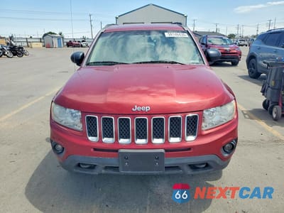 Piąte zdjęcie samochodu w środku: 2011 JEEP COMPASS SPORT VIN:1J4NF1FBXBD158984 - miniatura