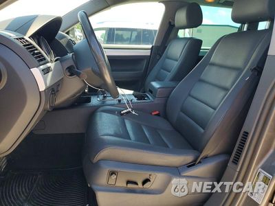Zdjęcie 7 z 13 samochodu: 2008 VOLKSWAGEN TOUAREG 2 V6 VIN:WVGBE77L28D038977 - miniatura