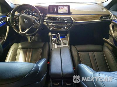 Zdjęcie 8 z 13 samochodu: 2019 BMW 530 XI VIN:WBAJA7C55KWW12676 - miniatura