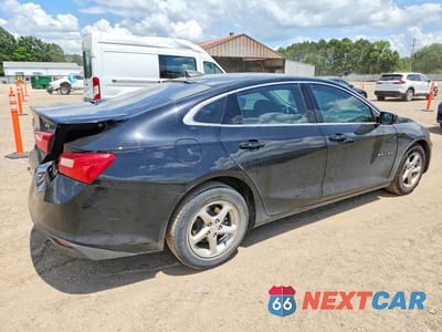 Trzecie zdjęcie samochodu z tyłu: 2018 CHEVROLET MALIBU LS VIN:1G1ZB5ST2JF269842 - miniatura
