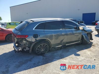 Trzecie zdjęcie samochodu z tyłu: 2023 MERCEDES-BENZ EQS SUV 580 4MATIC VIN:4JGDM4EB9PA002384 - miniatura
