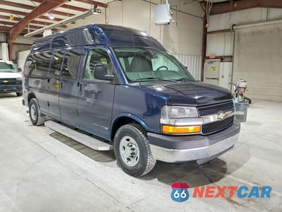 Czwarte zdjęcie samochodu z boku: 2013 CHEVROLET EXPRESS G3500 LT VIN:1GBZG1FA2D1157252 - miniatura
