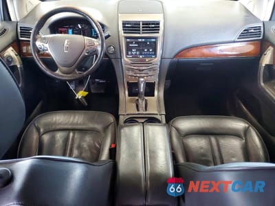 Zdjęcie 8 z 14 samochodu: 2013 LINCOLN MKX VIN:2LMDJ8JK4DBL00318 - miniatura