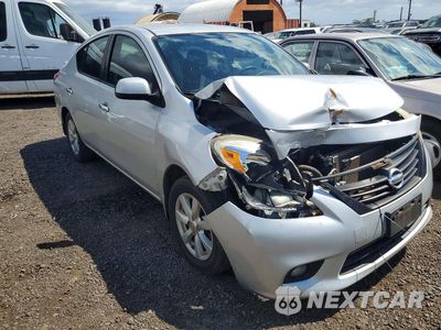 Czwarte zdjęcie samochodu z boku: 2013 NISSAN VERSA 1.6 S VIN:3N1CN7AP2DL876986 - miniatura