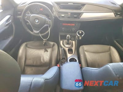 Zdjęcie 8 z 12 samochodu: 2015 BMW X1 XDRIVE28I VIN:WBAVL1C5XFVY31105 - miniatura
