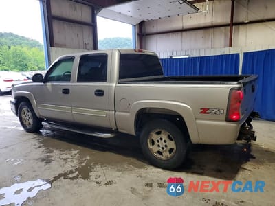 Drugie zdjęcie samochodu z przodu: 2004 CHEVROLET SILVERADO K1500 VIN:2GCEK13T141420291 - miniatura