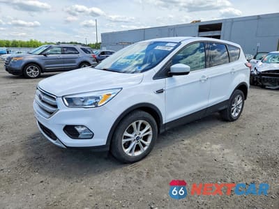 2019 FORD ESCAPE SE 1FMCU9GD0KUB64368 - główne zdjęcie licytacji z USA - miniatura