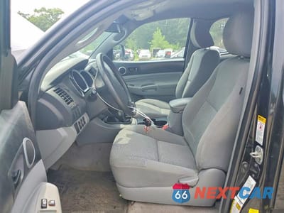 Zdjęcie 7 z 12 samochodu: 2010 TOYOTA TACOMA ACCESS CAB VIN:5TEUU4EN8AZ697808 - miniatura