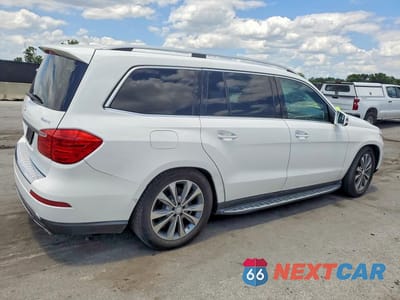Trzecie zdjęcie samochodu z tyłu: 2014 MERCEDES-BENZ GL 450 4MATIC VIN:4JGDF7CE2EA315265 - miniatura