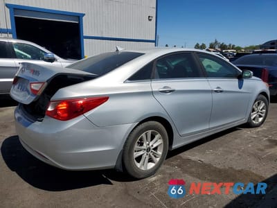 Trzecie zdjęcie samochodu z tyłu: 2012 HYUNDAI SONATA GLS VIN:5NPEB4ACXCH452206 - miniatura