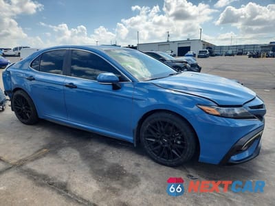 Czwarte zdjęcie samochodu z boku: 2024 TOYOTA CAMRY SE VIN:4T1S11BK9RU118673 - miniatura